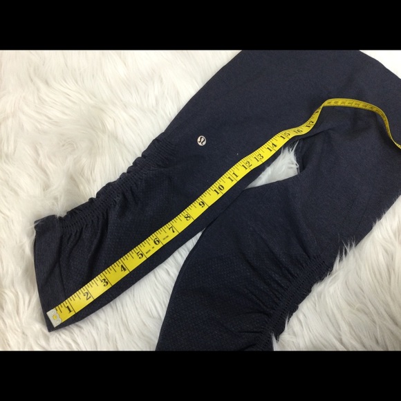 š„š„Lululemon High Rise Capris - Picture 5 of 7